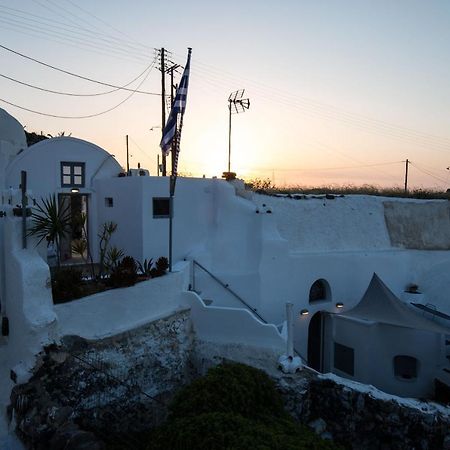 Mylopetres Traditional Houses Finikia Oia  Exterior photo